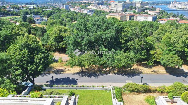 Eladó téglalakás, Budapesten, I. kerületben, Orom utcában