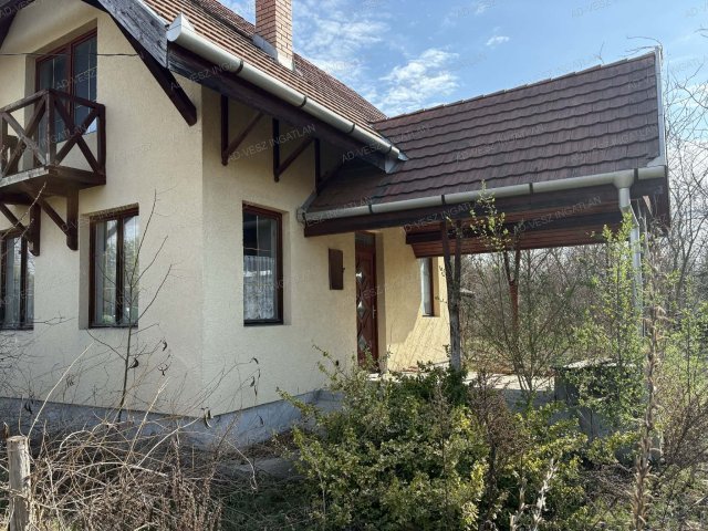 Eladó nyaraló, Tápiószentmártonon 19.9 M Ft, 2 szobás