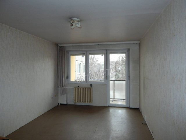 Eladó panellakás, Tatabányán 43.9 M Ft, 3 szobás