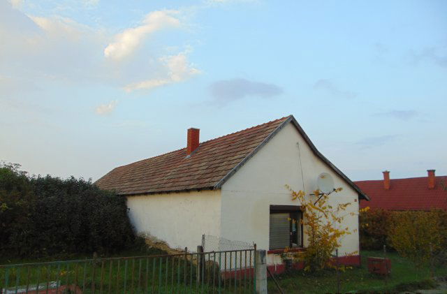 Eladó családi ház, Nádasdladányban 17.38 M Ft, 1+1 szobás