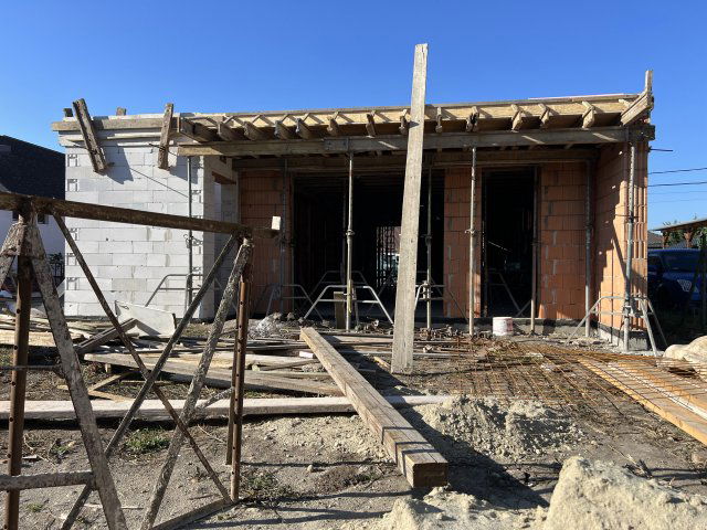 Eladó ikerház, Dunaharasztin 149.9 M Ft, 5 szobás