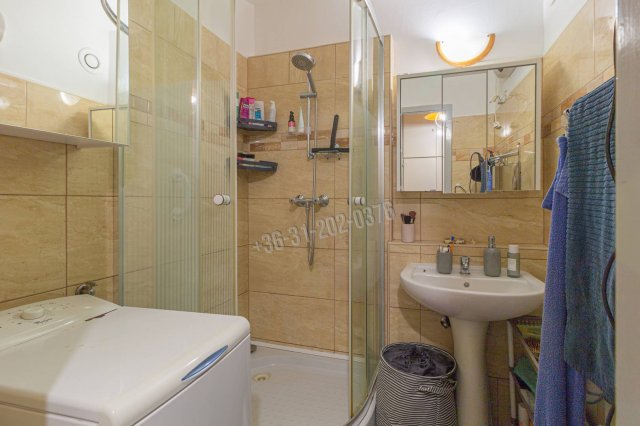 Eladó panellakás, Kecskeméten 42 M Ft, 2 szobás