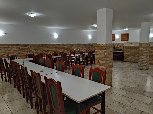 Eladó üzlethelyiség, Szegeden 190 M Ft / költözzbe.hu