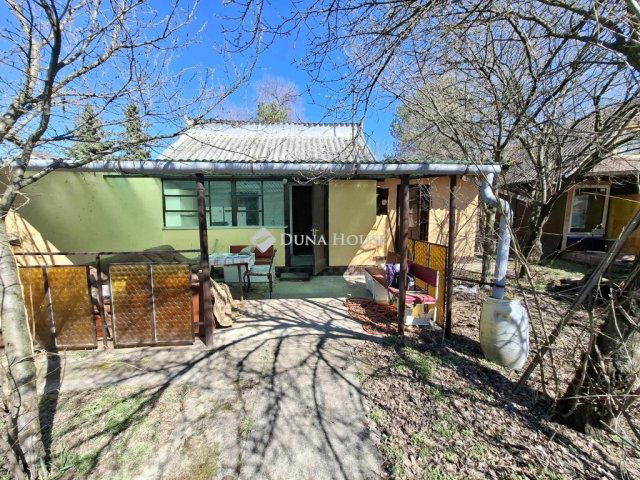 Eladó családi ház, Tápiószentmártonon 17.2 M Ft, 3 szobás