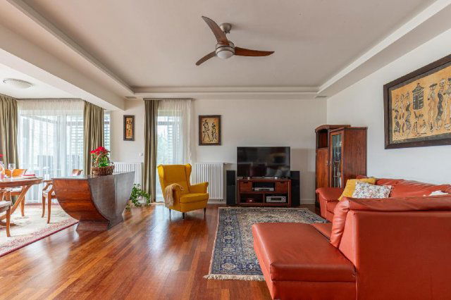 Eladó nyaraló, Budapesten, III. kerületben 209 M Ft, 3 szobás