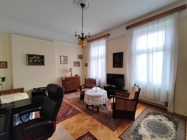 Eladó téglalakás, Budapesten, XIII. kerületben, Nyugati téren
