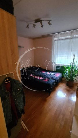 Eladó panellakás, Pécsett 46.5 M Ft, 2+1 szobás