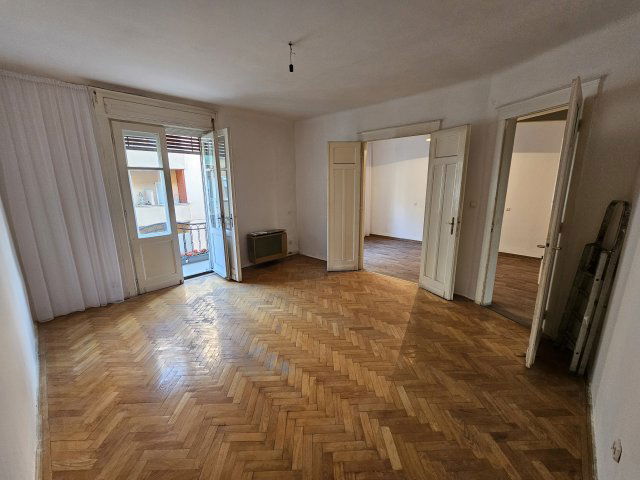 Eladó téglalakás, Budapesten, XIII. kerületben, Balzac utcában