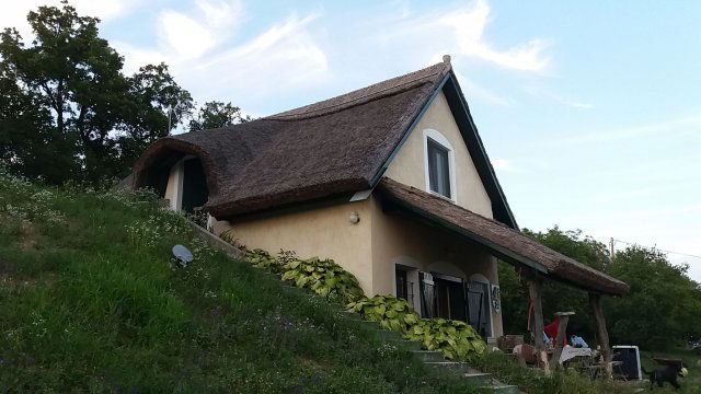 Eladó nyaraló, Örvényesen 129 M Ft, 2+4 szobás