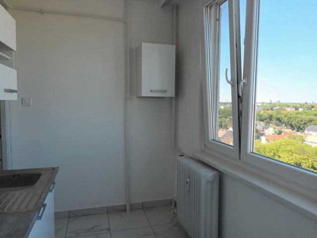 Eladó panellakás, Debrecenben, Csapó utcában 61 M Ft, 3 szobás