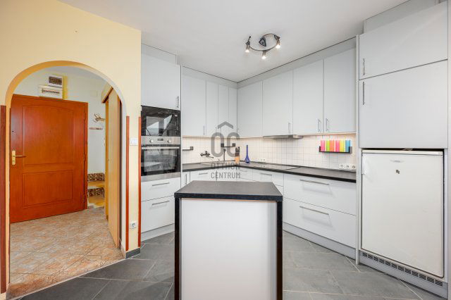 Eladó téglalakás, Budapesten, III. kerületben 119.5 M Ft