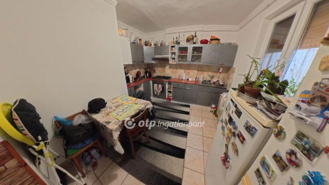 Eladó téglalakás, Mezőkövesden 37.9 M Ft, 2+1 szobás