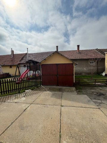 Eladó családi ház, Kiskunfélegyházán 95 M Ft, 5 szobás