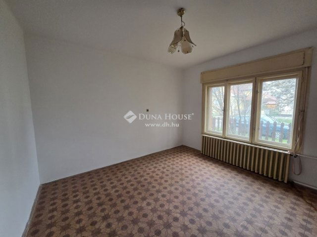 Eladó családi ház, Harkányban 37 M Ft, 4 szobás