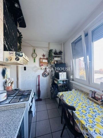 Eladó panellakás, Budapesten, XV. kerületben 64.9 M Ft, 3 szobás