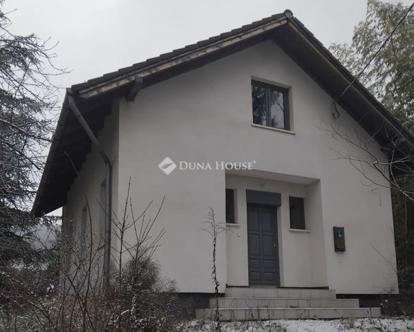 Eladó családi ház, Budapesten, II. kerületben 159.9 M Ft
