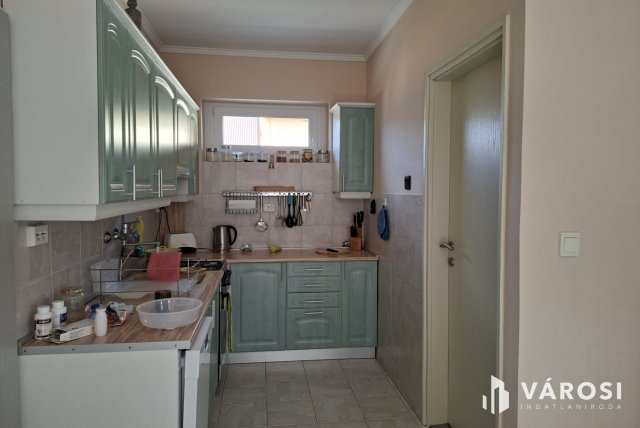 Eladó családi ház, Ugodon 80 M Ft, 5 szobás