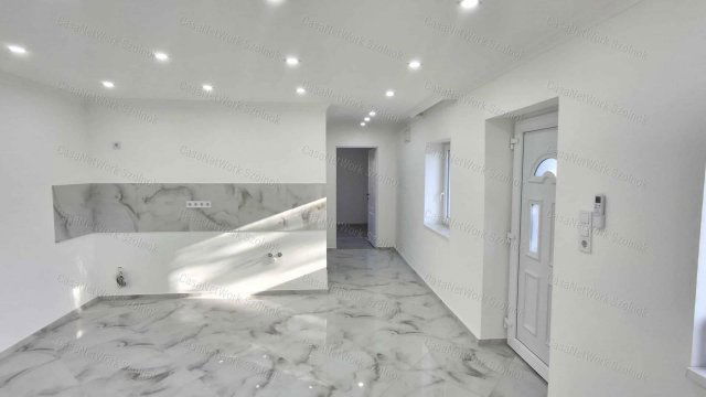 Eladó családi ház, Abonyban 38.5 M Ft, 2 szobás