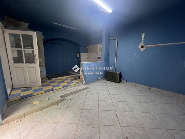 Eladó családi ház, Budapesten, VIII. kerületben 329 M Ft