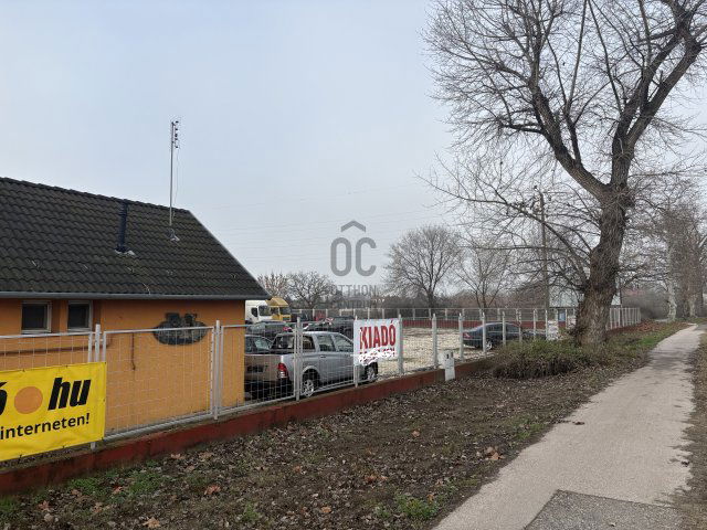 Kiadó ipari ingatlan, Kecskeméten 300 E Ft / hó