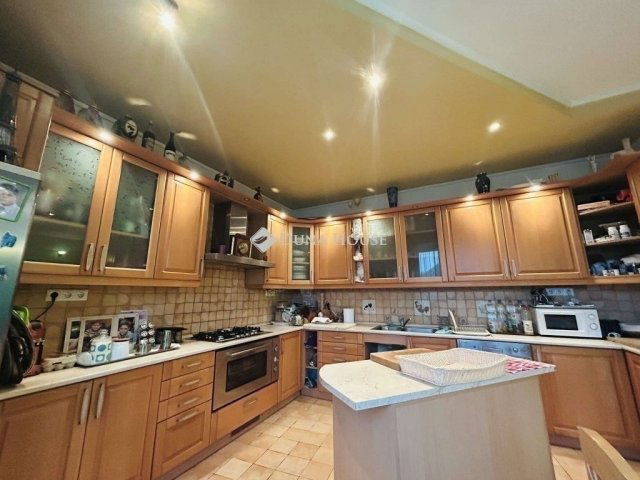 Eladó családi ház, Gyálon 119.9 M Ft, 5 szobás