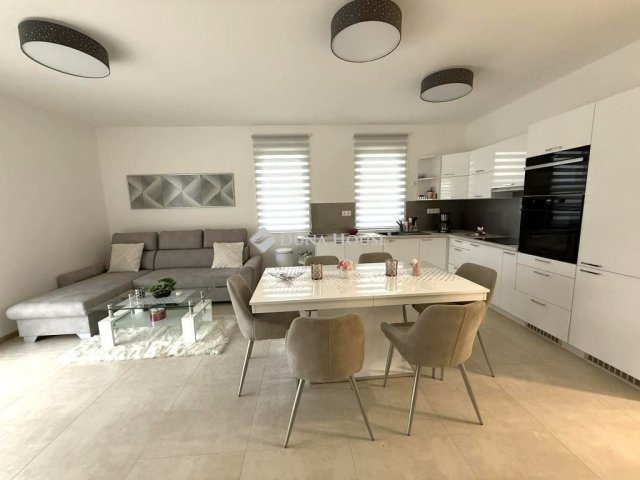 Eladó családi ház, Kecskeméten 119 M Ft, 4 szobás