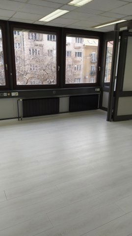 Kiadó iroda, Budapesten, III. kerületben 475 E Ft / hó, 4 szobás