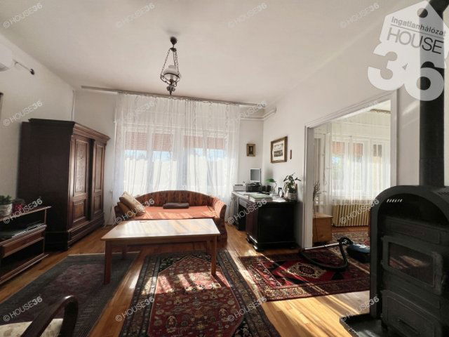 Eladó családi ház, Kecskeméten 83.9 M Ft, 5 szobás