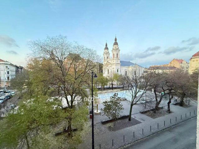 Eladó téglalakás, Budapesten, VIII. kerületben 107 M Ft