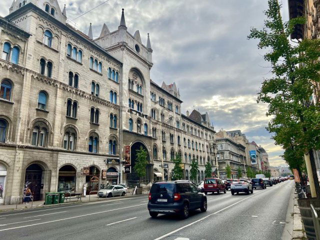 Eladó téglalakás, Budapesten, VII. kerületben 94.9 M Ft