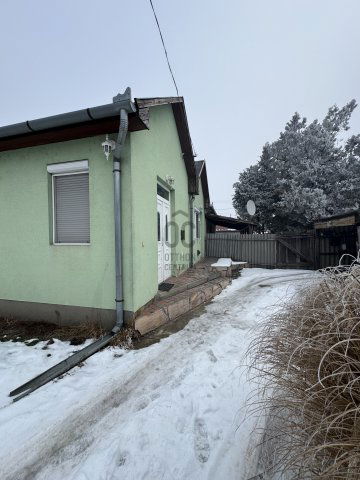Eladó családi ház, Nagykállóban 64.9 M Ft, 1 szobás