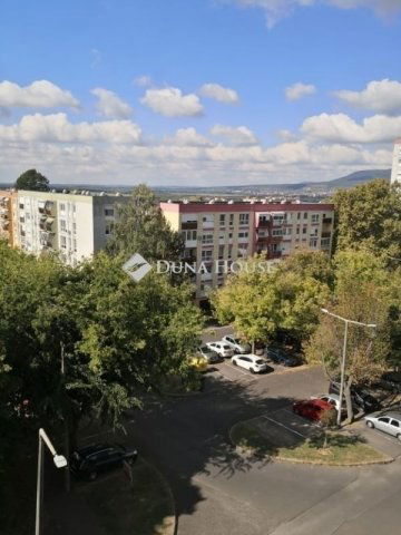 Eladó panellakás, Pécsett 49.2 M Ft, 2 szobás