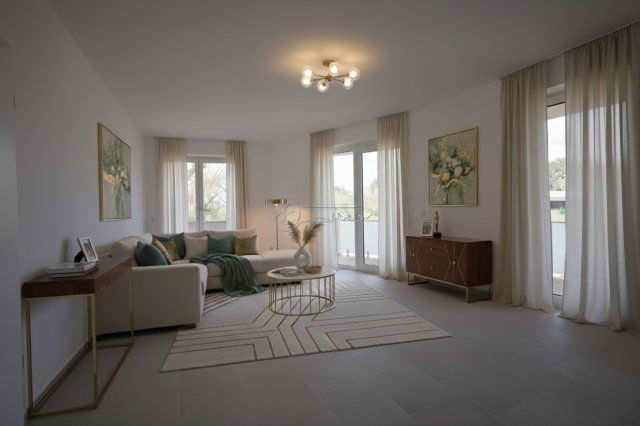 Eladó téglalakás, Szegeden 86.8 M Ft, 2 szobás