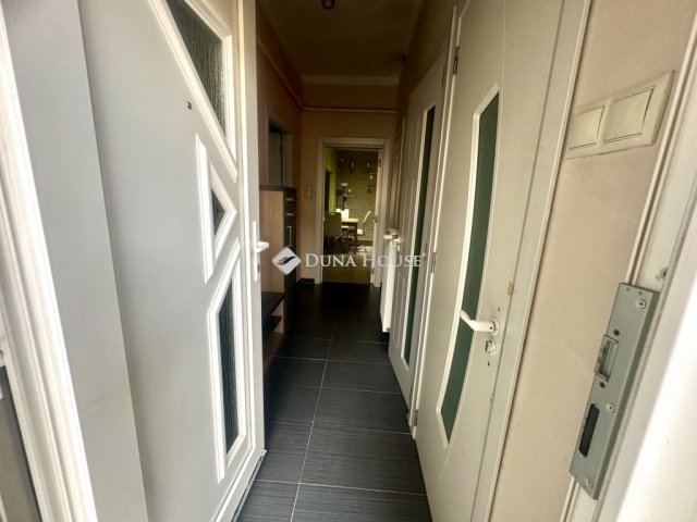 Eladó téglalakás, Budapesten, XIV. kerületben 75 M Ft, 2 szobás