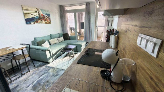 Eladó nyaraló, Balatonföldváron 45 M Ft, 2 szobás