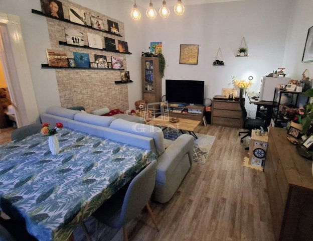 Eladó téglalakás, Budapesten, VII. kerületben, Király utcában