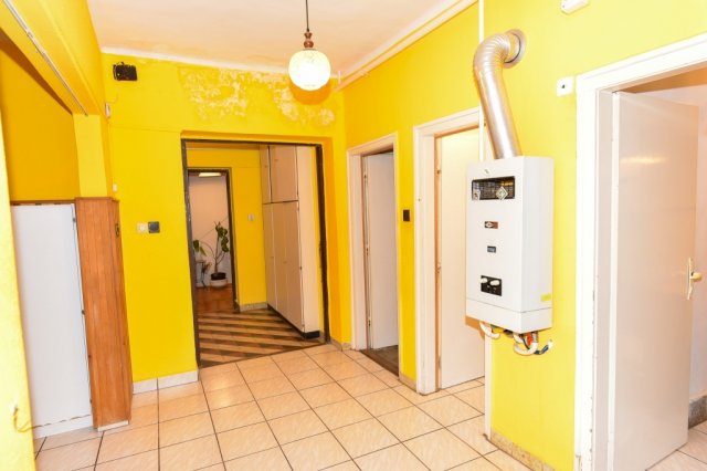 Eladó családi ház, Veszprémben 79.9 M Ft, 3+1 szobás