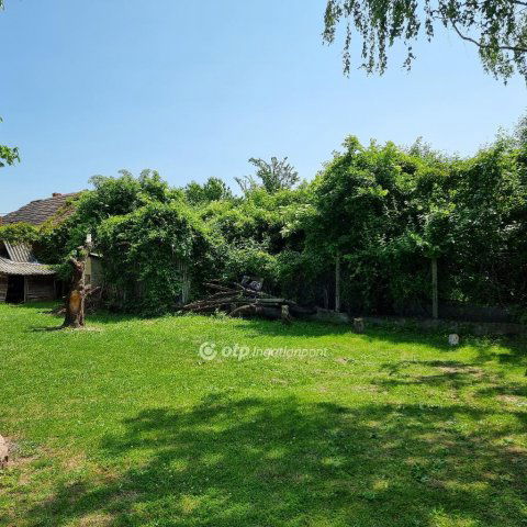 Eladó családi ház, Bernecebarátiban 35.5 M Ft, 4 szobás