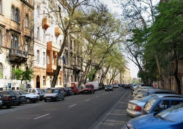Eladó téglalakás, Budapesten, VI. kerületben 99.8 M Ft, 3 szobás