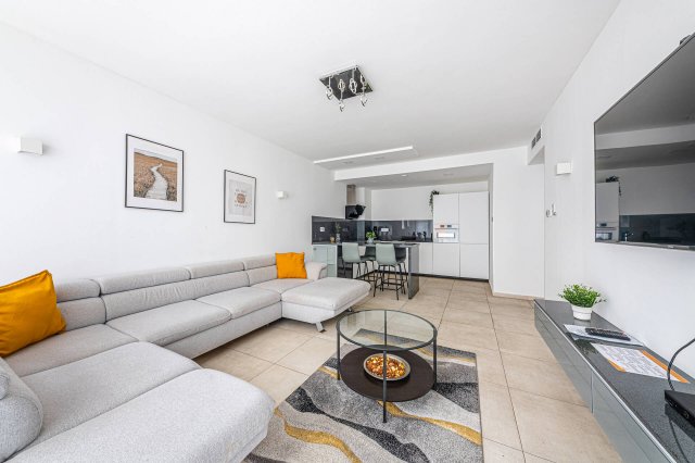 Kiadó téglalakás, albérlet, Budapesten, VI. kerületben