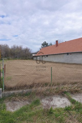 Eladó telek, Száron 21.99 M Ft / költözzbe.hu