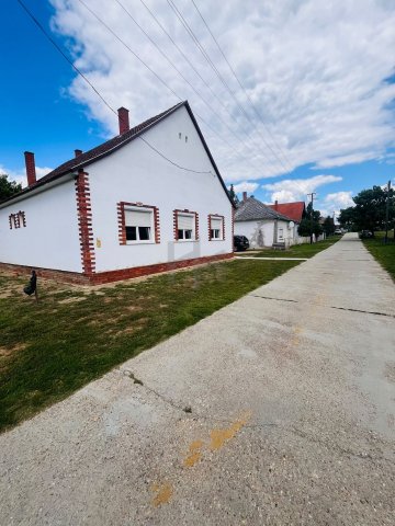 Eladó családi ház, Darányban 33 M Ft, 4 szobás