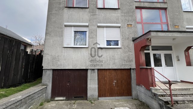 Eladó garázs, Simontornyán 2.5 M Ft / költözzbe.hu