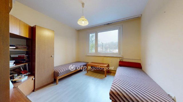 Eladó panellakás, Miskolcon 35.5 M Ft, 2+1 szobás