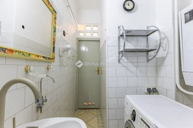 Eladó ikerház, Budapesten, XVIII. kerületben 99.9 M Ft, 5 szobás