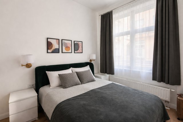 Eladó téglalakás, Budapesten, VI. kerületben 85.9 M Ft, 2 szobás