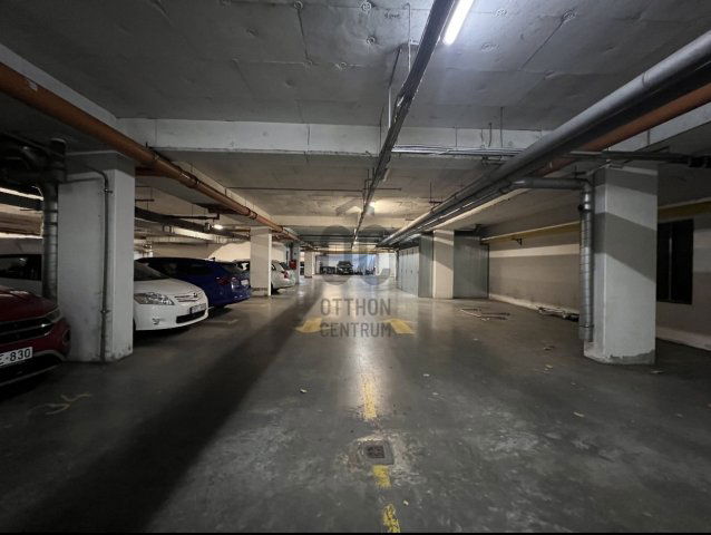 Eladó garázs, Budapesten, IX. kerületben 7 M Ft