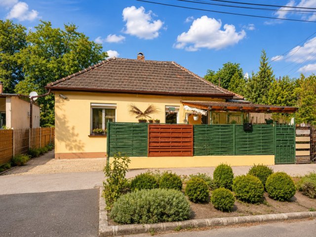 Eladó ikerház, Budapesten, XXI. kerületben 44.9 M Ft, 1 szobás