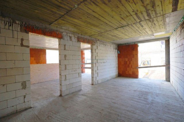 Eladó téglalakás, Szegeden 76.582 M Ft, 2 szobás