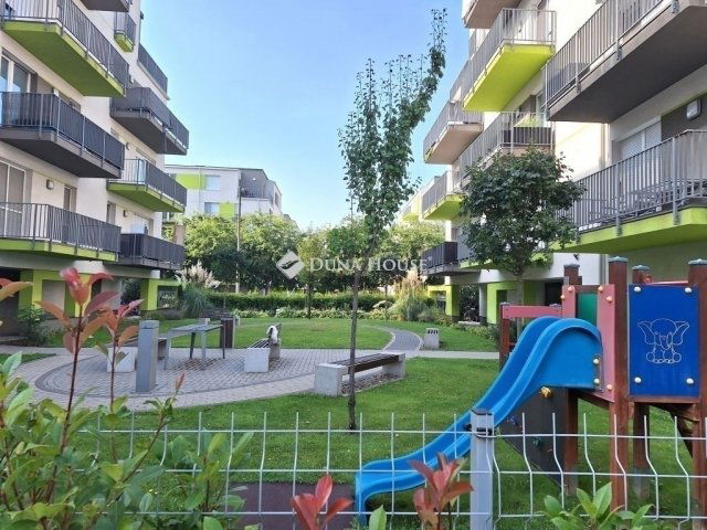 Eladó téglalakás, Kecskeméten 83.9 M Ft, 4 szobás